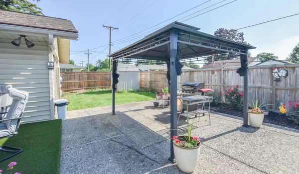 210 Maplecrest ST, Sturgis City, MI 49091