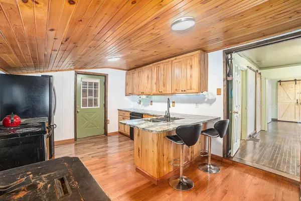 2249 E Ferry ST, Ferry Twp, MI 49455