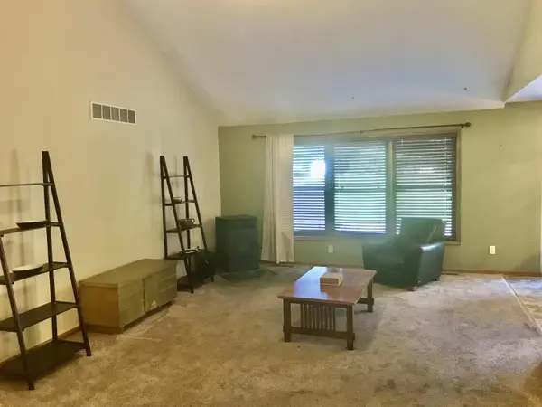 11348 Riverside DR, Mottville Twp, MI 49099