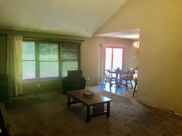 11348 Riverside DR, Mottville Twp, MI 49099