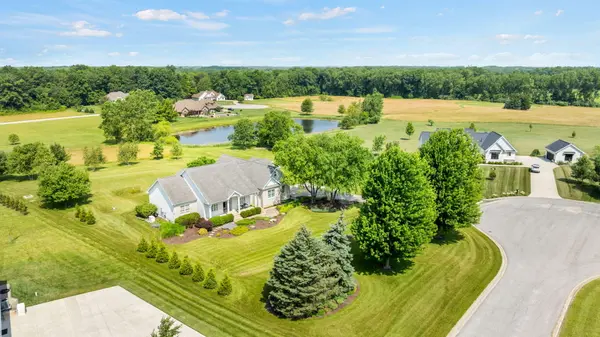 10152 N Beverly LN, Galena Twp, IN 46350
