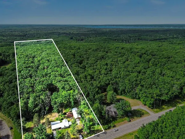 1799 W Sunset DR, Gerrish Twp, MI 48653