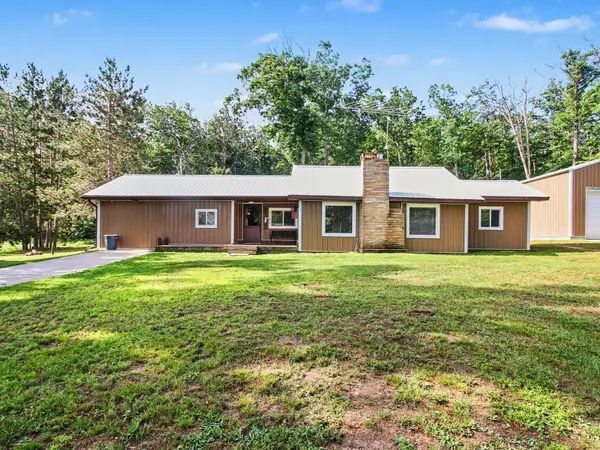 1799 W Sunset DR, Gerrish Twp, MI 48653