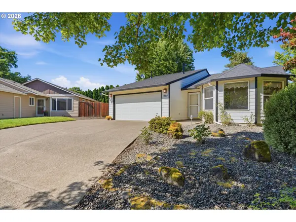 1715 SW SONGBIRD ST, Mc Minnville, OR 97128