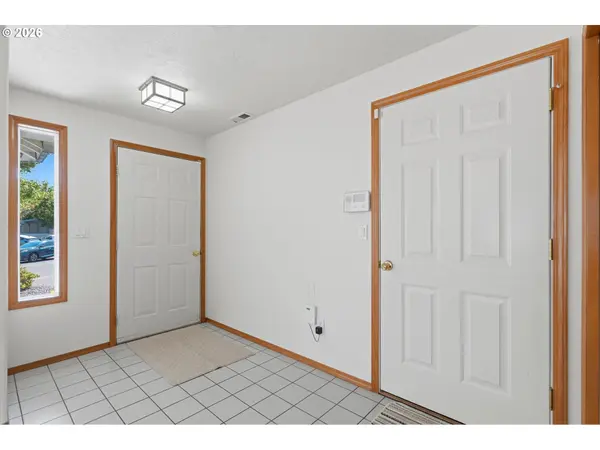 1715 SW SONGBIRD ST, Mc Minnville, OR 97128
