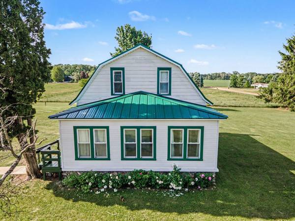 10981 Madison RD, Seville Twp, MI 48832