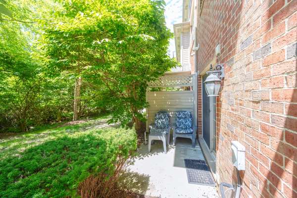 39688 Rockcrest LN, Northville Twp, MI 48168