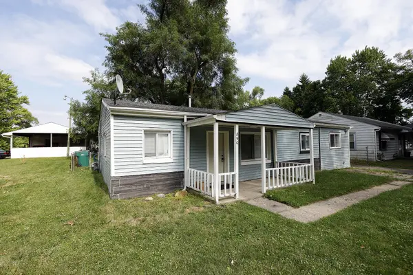 890 Dons DR, Ypsilanti Twp, MI 48198
