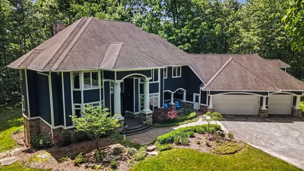 6311 Cobblestone LN, Webster Twp, MI 48130
