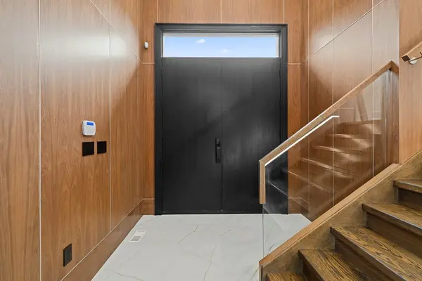 291 Poyntz AVE, Toronto C07, ON M2N 1J8