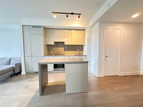7 Grenville ST #1606, Toronto C01, ON M4Y 0E9