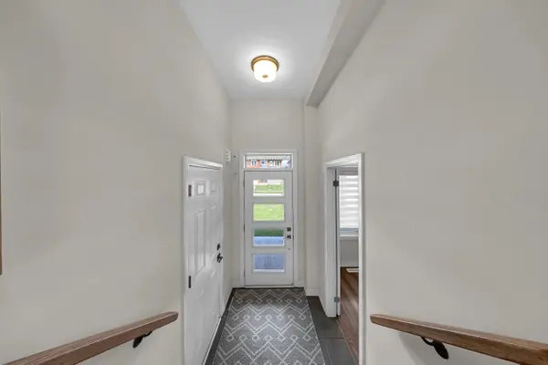 3169 Searidge ST, Severn, ON L3V 0Y4