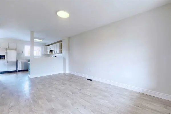 9 Sydenham Wells N/A, Barrie, ON L4M 6R3