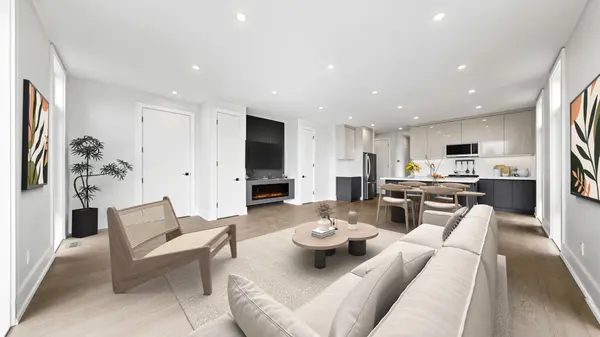 170 Dixon RD #4, Toronto W09, ON M9P 2L8