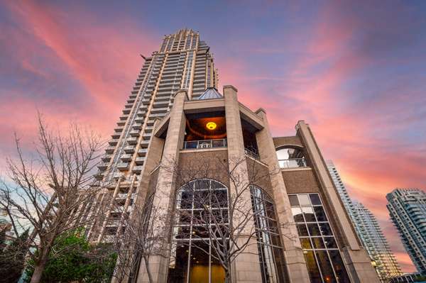 388 Prince of wales DR #3606, Mississauga, ON L5B 0A1