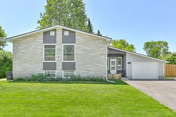 170 Durham ST N, Centre Hastings, ON K0K 2K0