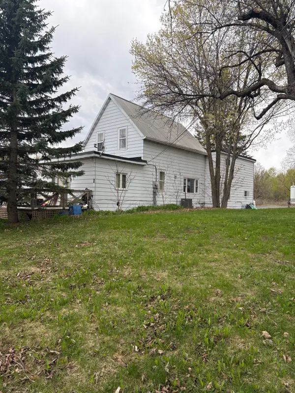 5535 Mitch Owens RD N, Blossom Park - Airport And Area, ON K1X 1C2