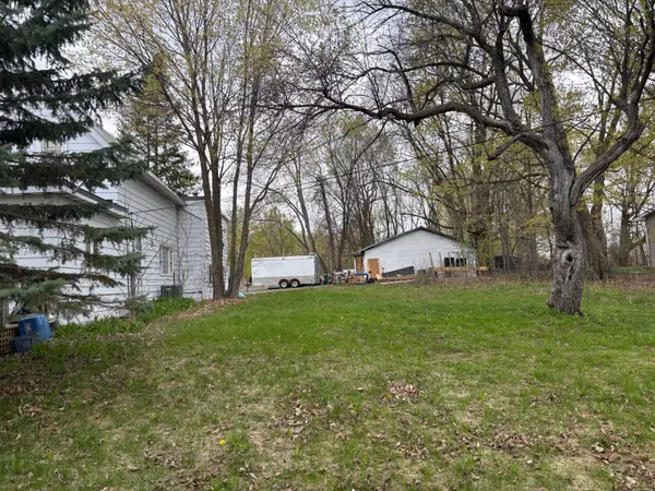5535 Mitch Owens RD N, Blossom Park - Airport And Area, ON K1X 1C2