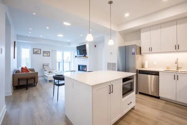 19A West ST N #406, Kawartha Lakes, ON K0M 1N0
