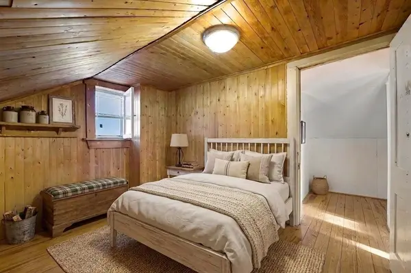 59 Centre ST N, Greater Napanee, ON K7R 1M8