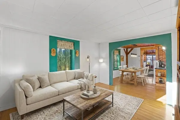 59 Centre ST N, Greater Napanee, ON K7R 1M8