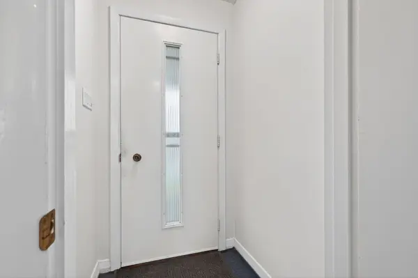 15 Donna ST, Meadowlands - Crestview And Area, ON K2G 2V5