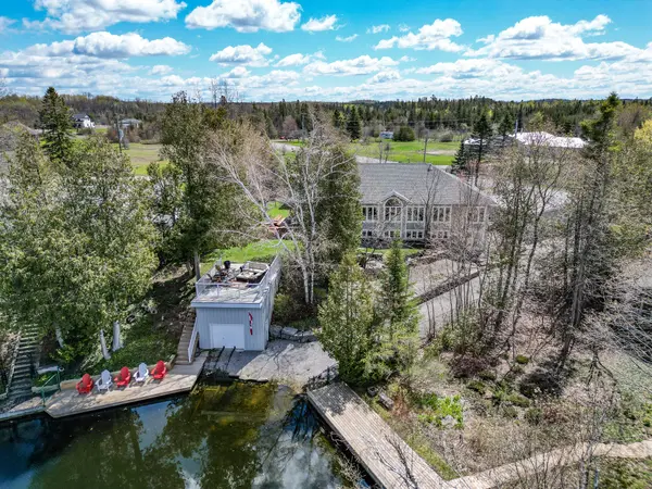 3 Lagoon DR, Kawartha Lakes, ON K0M 1N0
