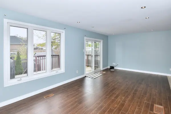 358 Middlefield RD, Peterborough, ON K9J 8S4