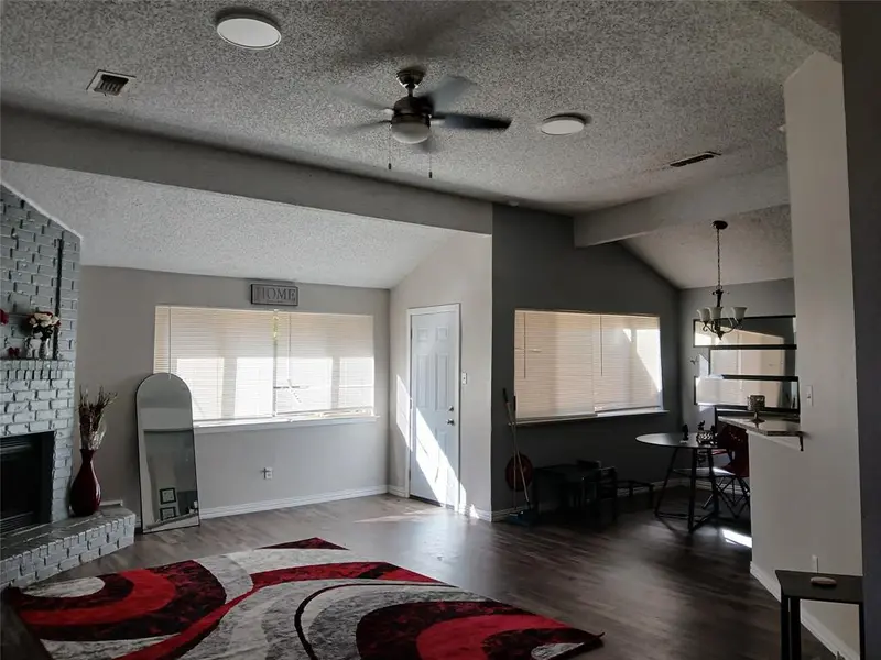 5002 Prairieview Court S, Arlington, TX 76017
