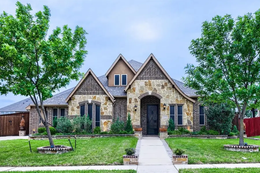 1221 Kittery Drive, Desoto, TX 75115