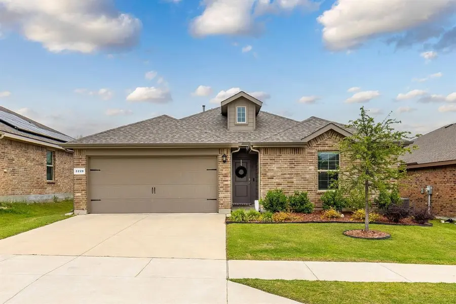 2229 Blythwood Trail, Fort Worth, TX 76108