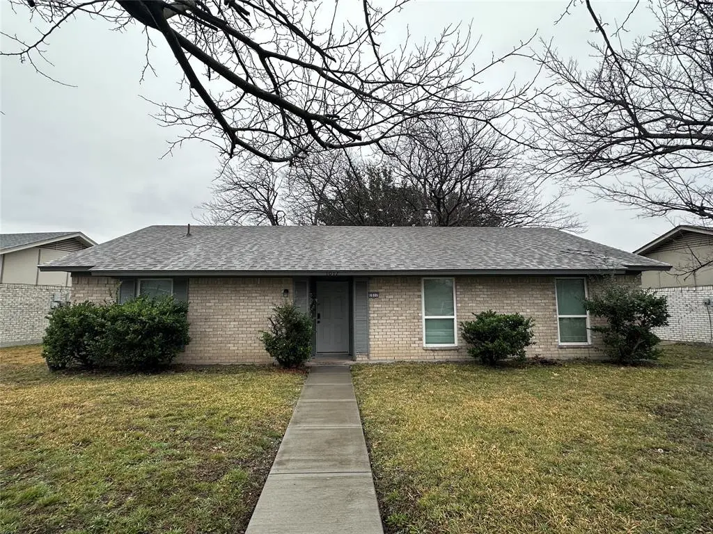 1017 Pleasant Valley Road, Garland, TX 75040