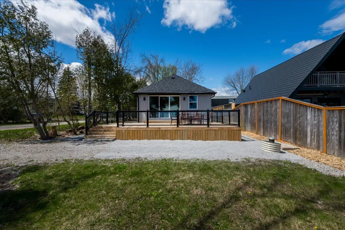 241 Rockaway Beach PL, Innisfil, ON L0L 1K0