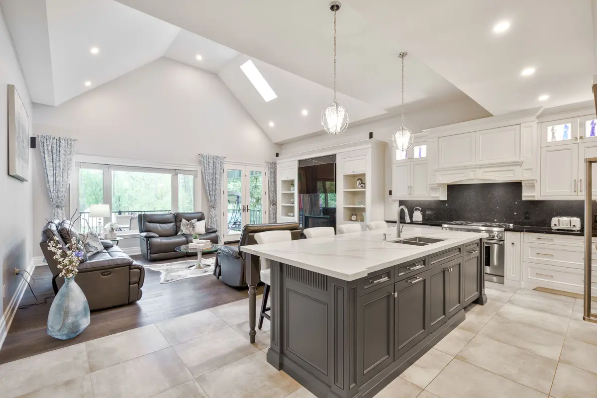 1894 Simcoe BLVD, Innisfil, ON L9S 4N4