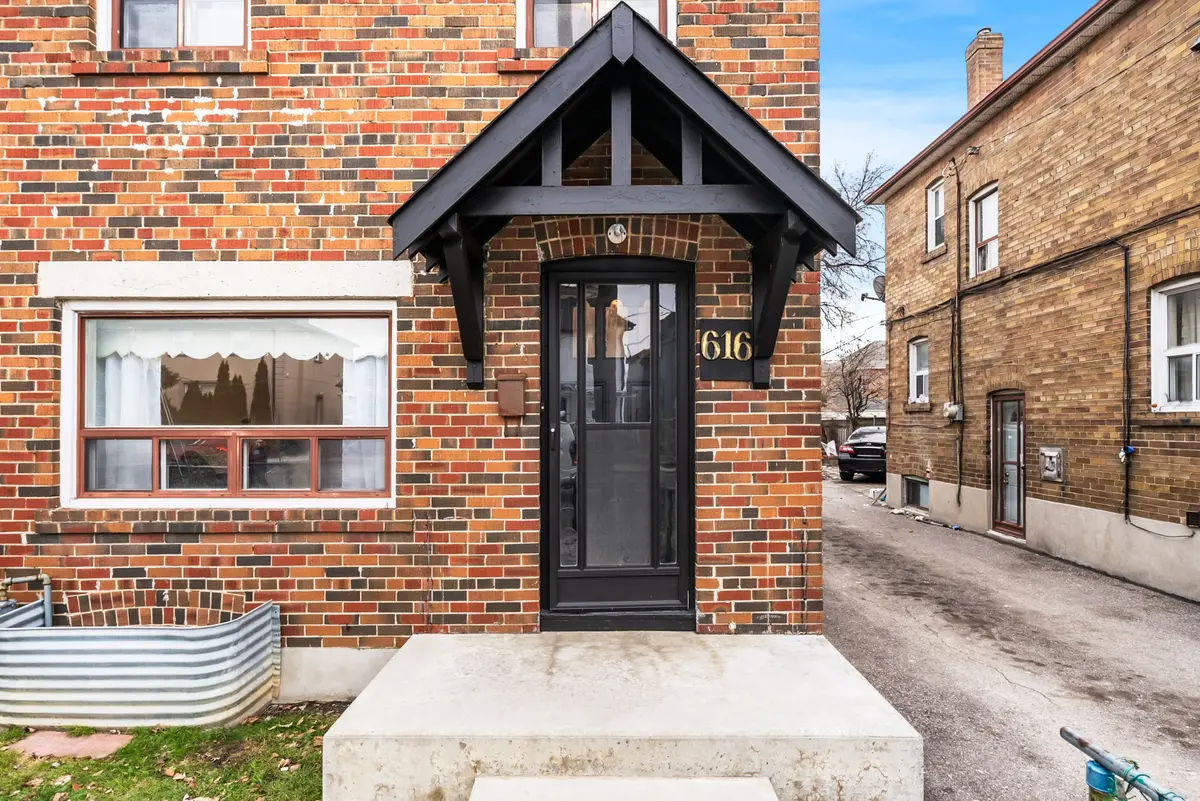 616 Old Weston RD, Toronto W03, ON M6N 3B3