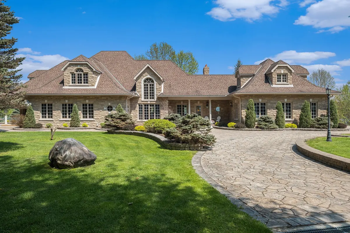 445 BALMER BAY RD, Laurentian Hills, ON K0J 1P0
