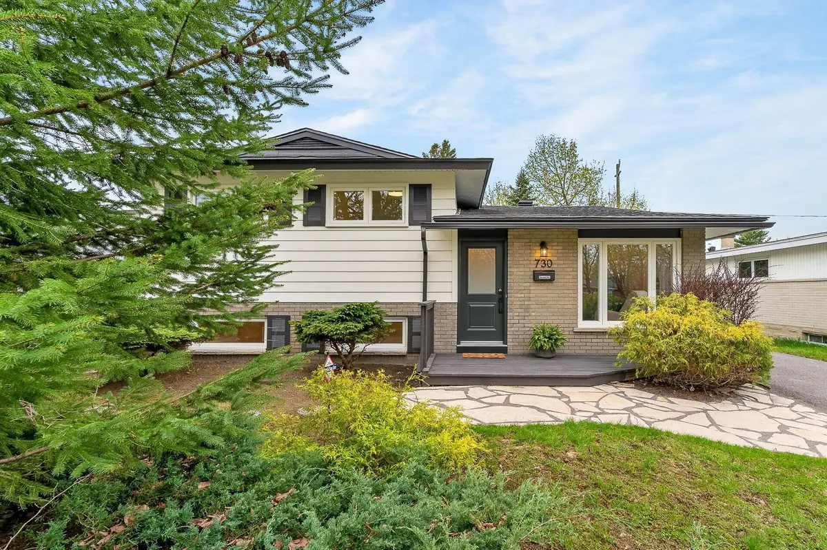 730 Holt CRES, Elmvale Acres And Area, ON K1G 2Y7