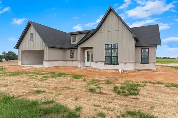 16301 County Road 441, Lindale, TX 75771