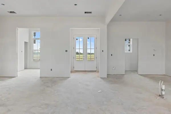 16301 County Road 441, Lindale, TX 75771