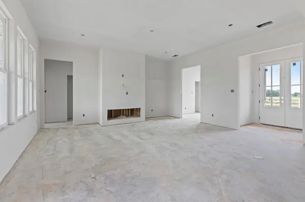 16301 County Road 441, Lindale, TX 75771