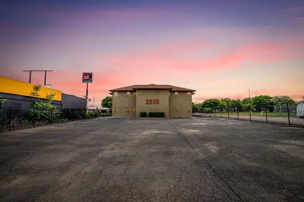 2030 S Las Vegas Trail, White Settlement, TX 76108
