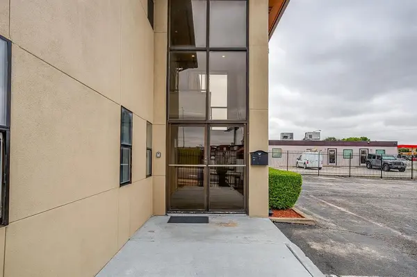 2030 S Las Vegas Trail, White Settlement, TX 76108