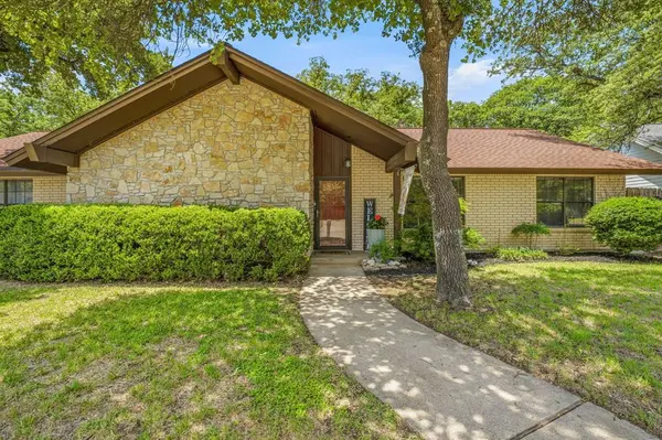 1014 N Charlotte Avenue, Stephenville, TX 76401