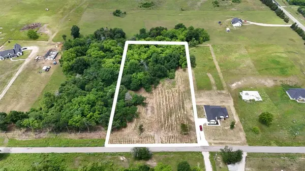 3164 County Road 1076, Celeste, TX 75423