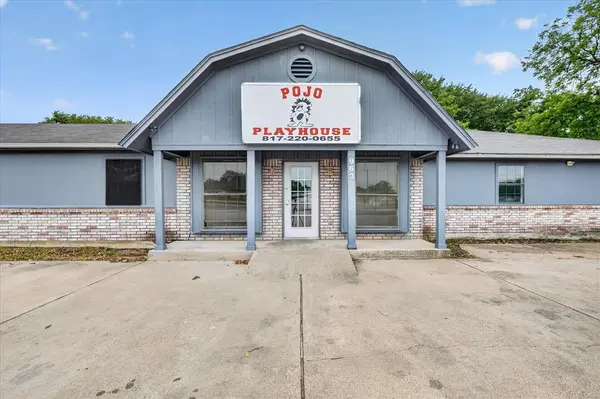 936 E Highway 199, Springtown, TX 76082