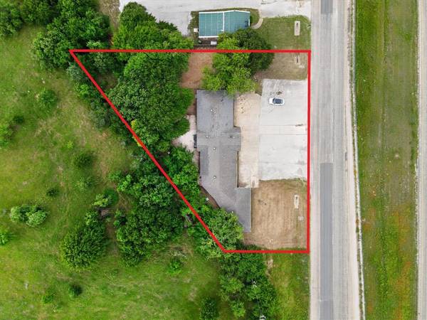 936 E Highway 199, Springtown, TX 76082