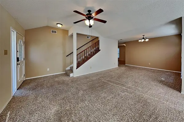 1716 Stoneway Drive, Grapevine, TX 76051