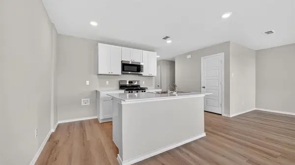 7704 ROYAL FERN Drive, Denton, TX 76259