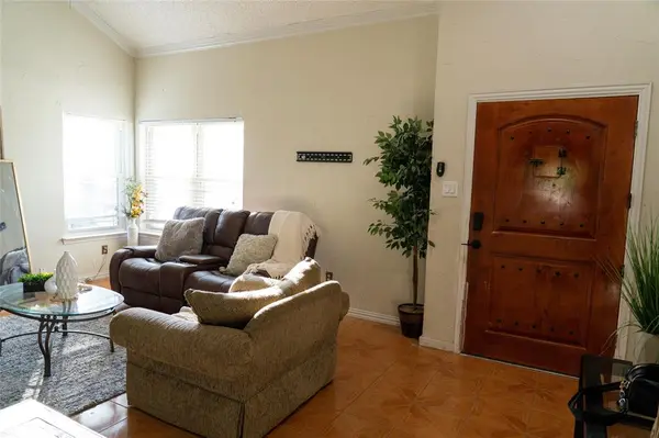 2521 Channing Drive, Grand Prairie, TX 75052