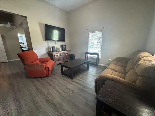217 E Kimbrough Street, Mesquite, TX 75149